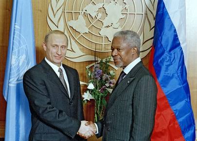 Russlands president Vladimir Putin sammen med Kofi Annan 2001. 