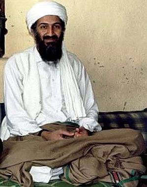 Osama bin Laden under et intervju med journalist Hamid Mir. 